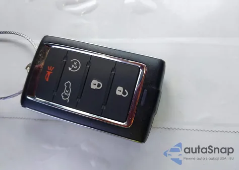 2022 Jeep Grand Cherokee 4Xe Overland 4X4 from USA, damaged, VIN 1C4RJYD69N8767033